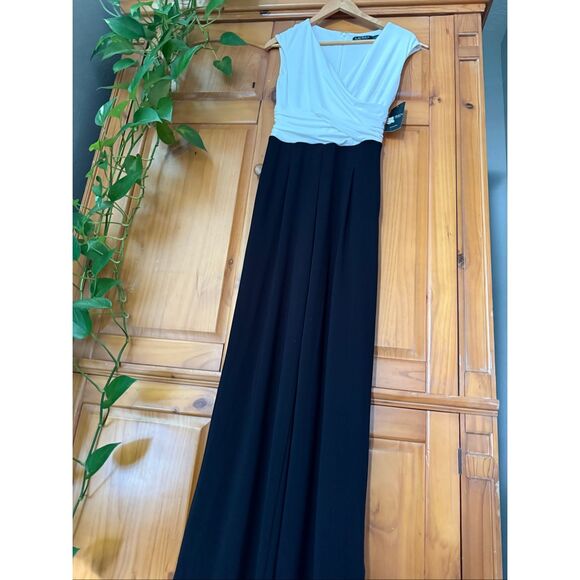 Lauren Ralph Lauren Wide Leg Jumpsuit Surplice Bodice SZ 4 NWT - Picture 1 of 16